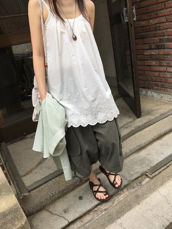 Uhari Lace Shirring Bustier Sleeveless