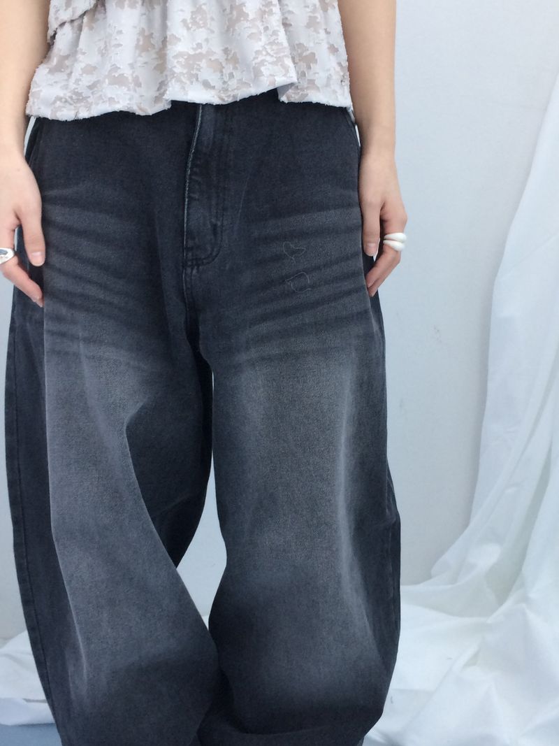 Curved overfit washed denim