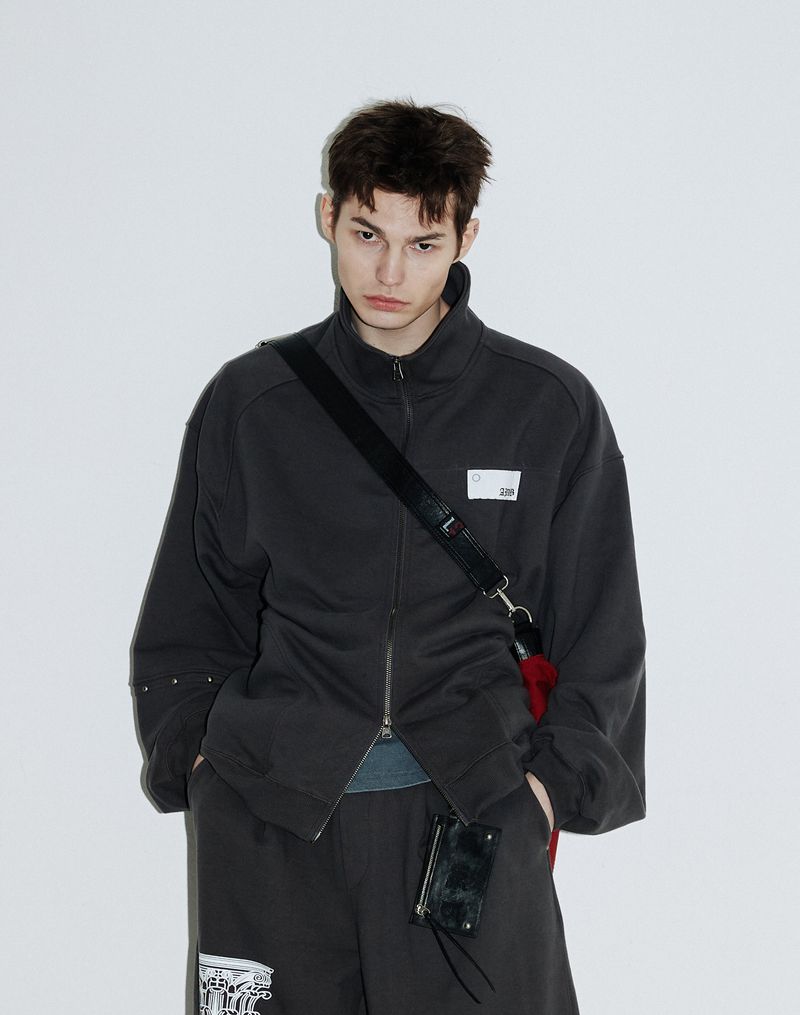 AAMBITION(アアンビション)の「リベットワイドスウェットジップアップ (Cement-charcoal)(ジャケット/アウター)」
