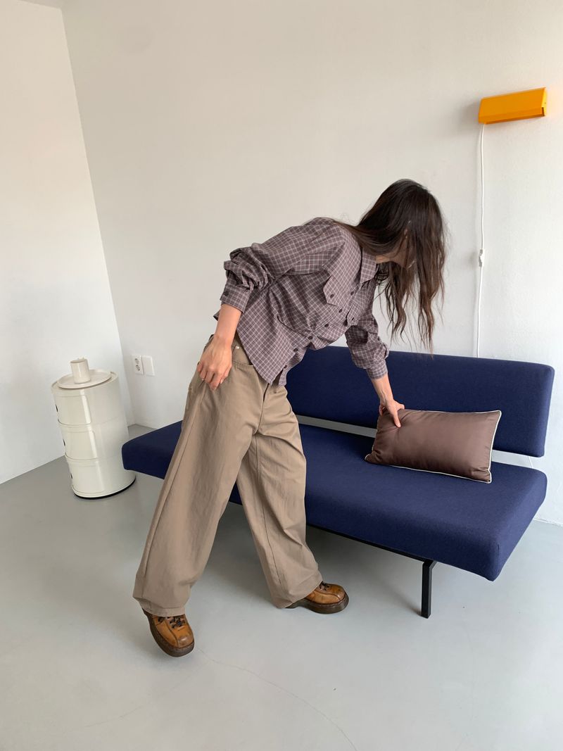 EMBO BACK BIJO CURVED PANTS (3C)