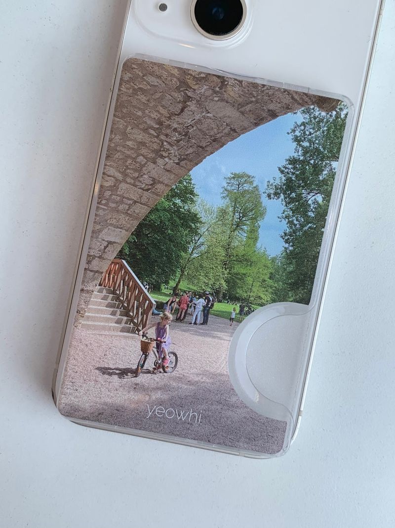 [Magsafe] girl on a bicycle cardslot case