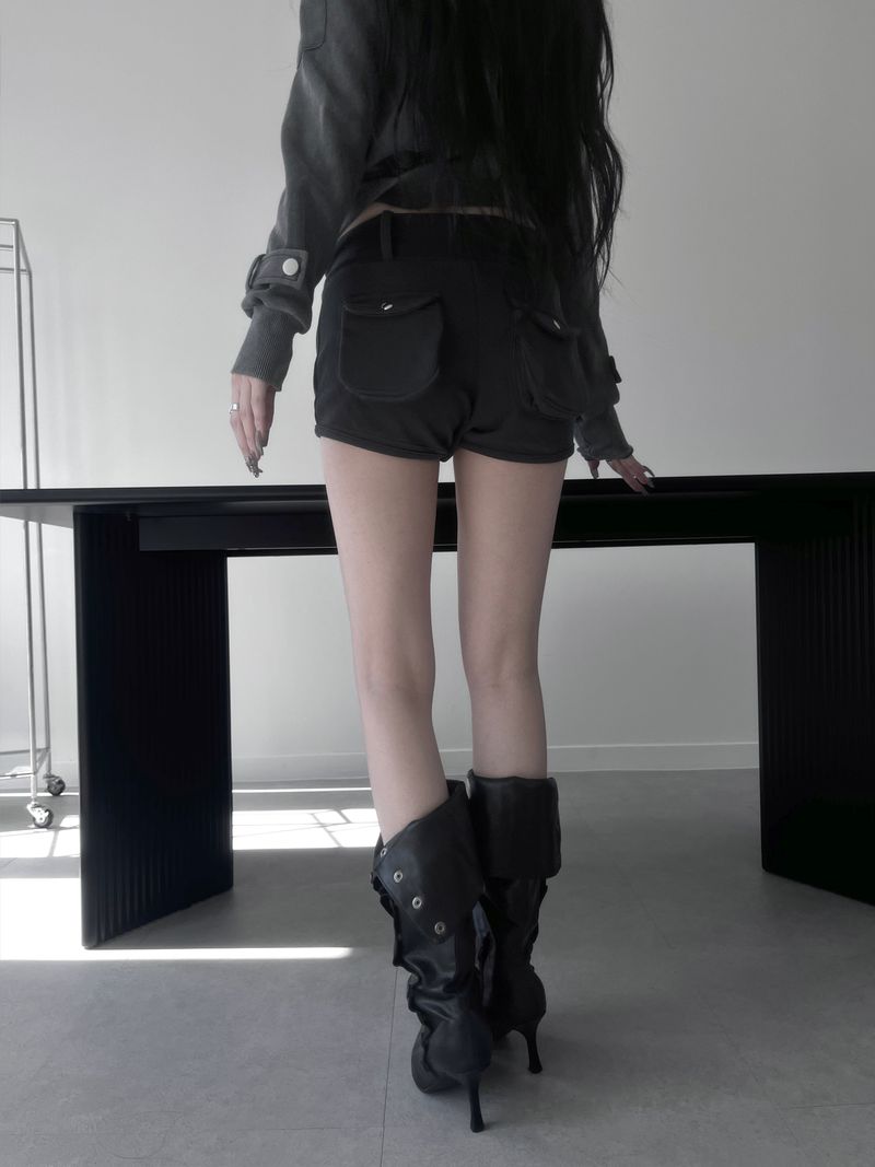 low-rise back pocket shorts