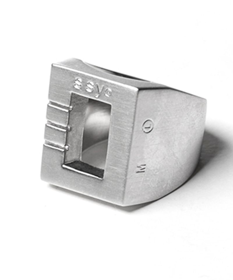 S SY(エスエスワイ)の「SQUARE OURLINE RING (SURGICAL STEEL)(Accessories)」