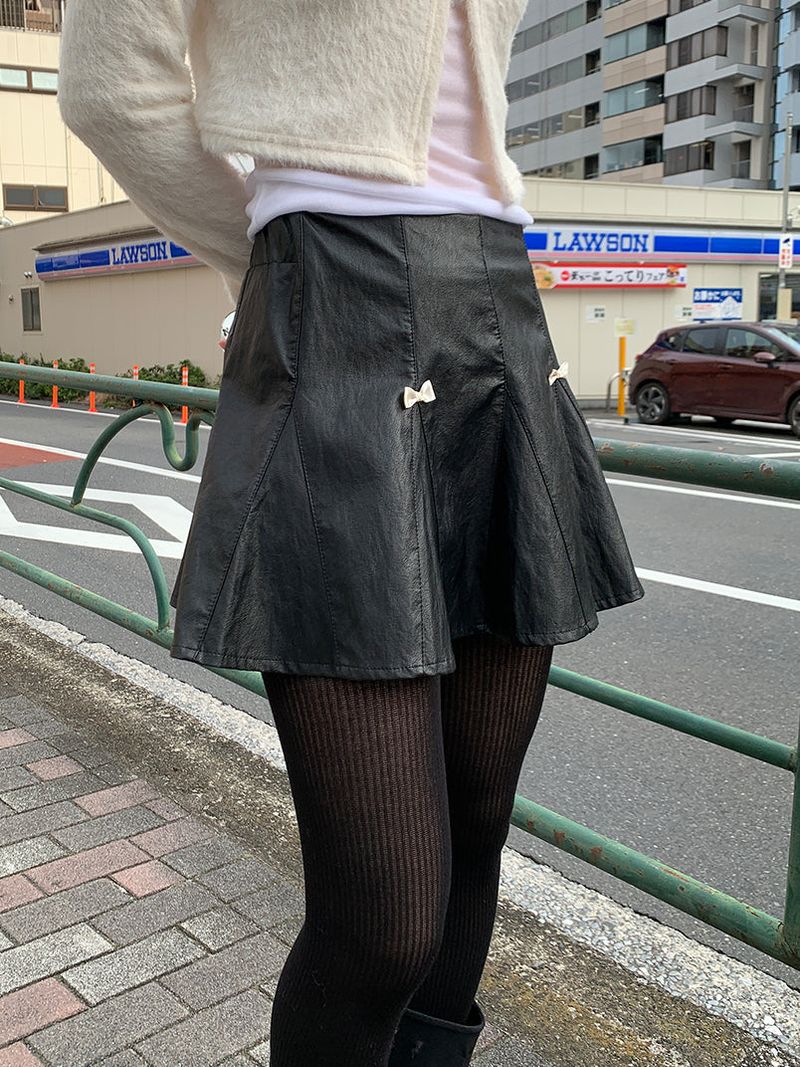 RIBBON FLARE LEATHER MINI SKIRT (2C)