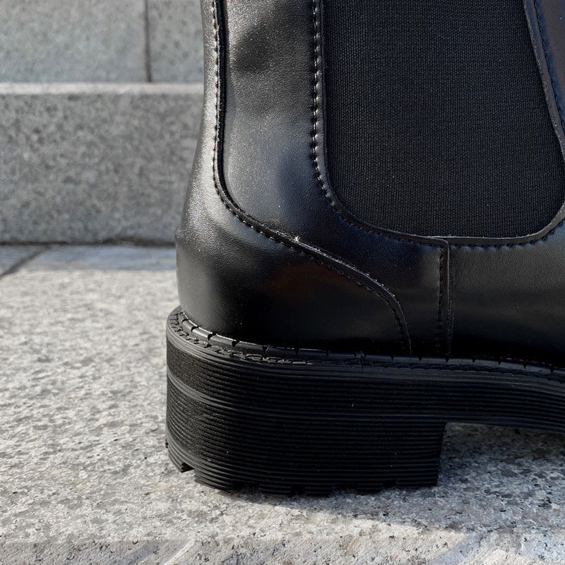 55 Chelsea Boots