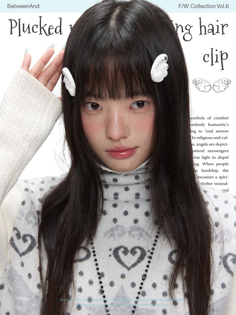 BETWEENAND "White Wing Fairy" Adorable Sweet White Cloud Wings Winter Flocked Side Bangs Hair Clips
