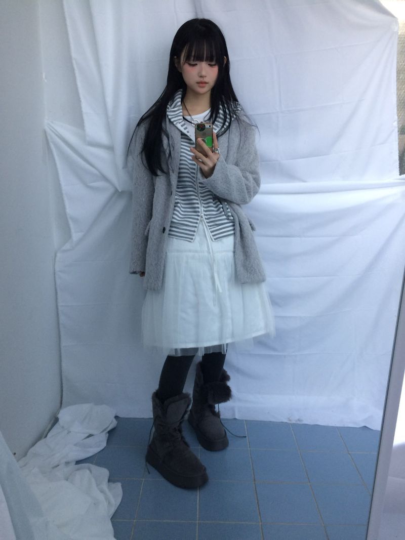 Hairy cream jacket