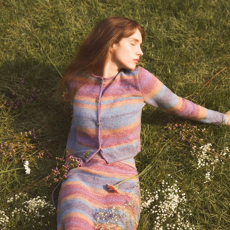 PASTEL GRADATION HEART BUTTON CARDIGAN - PURPLE