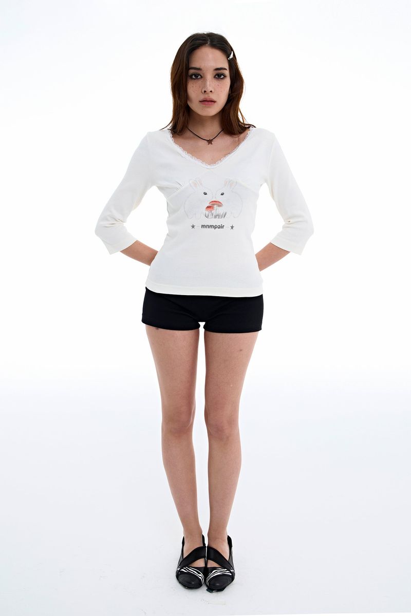Rabbit Lace V-Neck Tee [White]