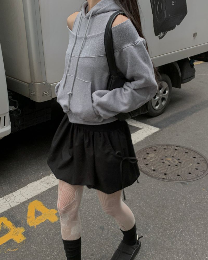 Off crop hoodie