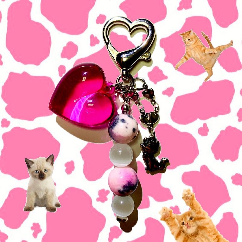3amgang（スリーエイエムギャング）の「Pinky cow kitty（Fashion Accessories）」