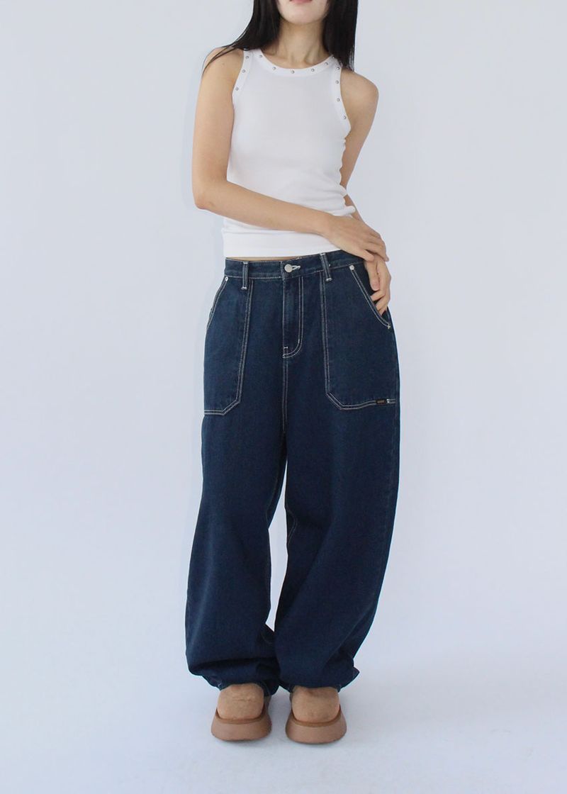 STUD SLEEVELESS