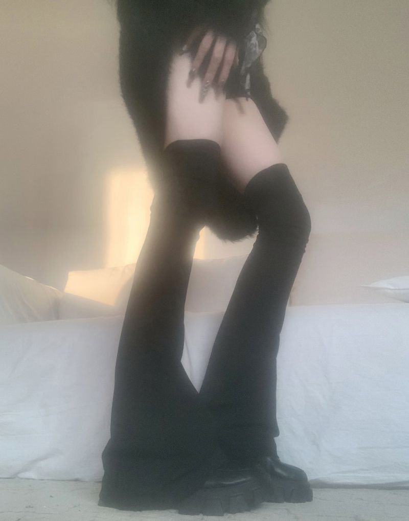 suzen（スゼン）の「ドナルーズフィットロングソックス (ブラック)（ファッション小物）」