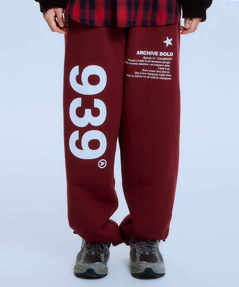 ARCHIVE BOLD（アーカイブボールド）の「939 LOGO SWEAT PANTS (BURGUNDY)（Pants）」