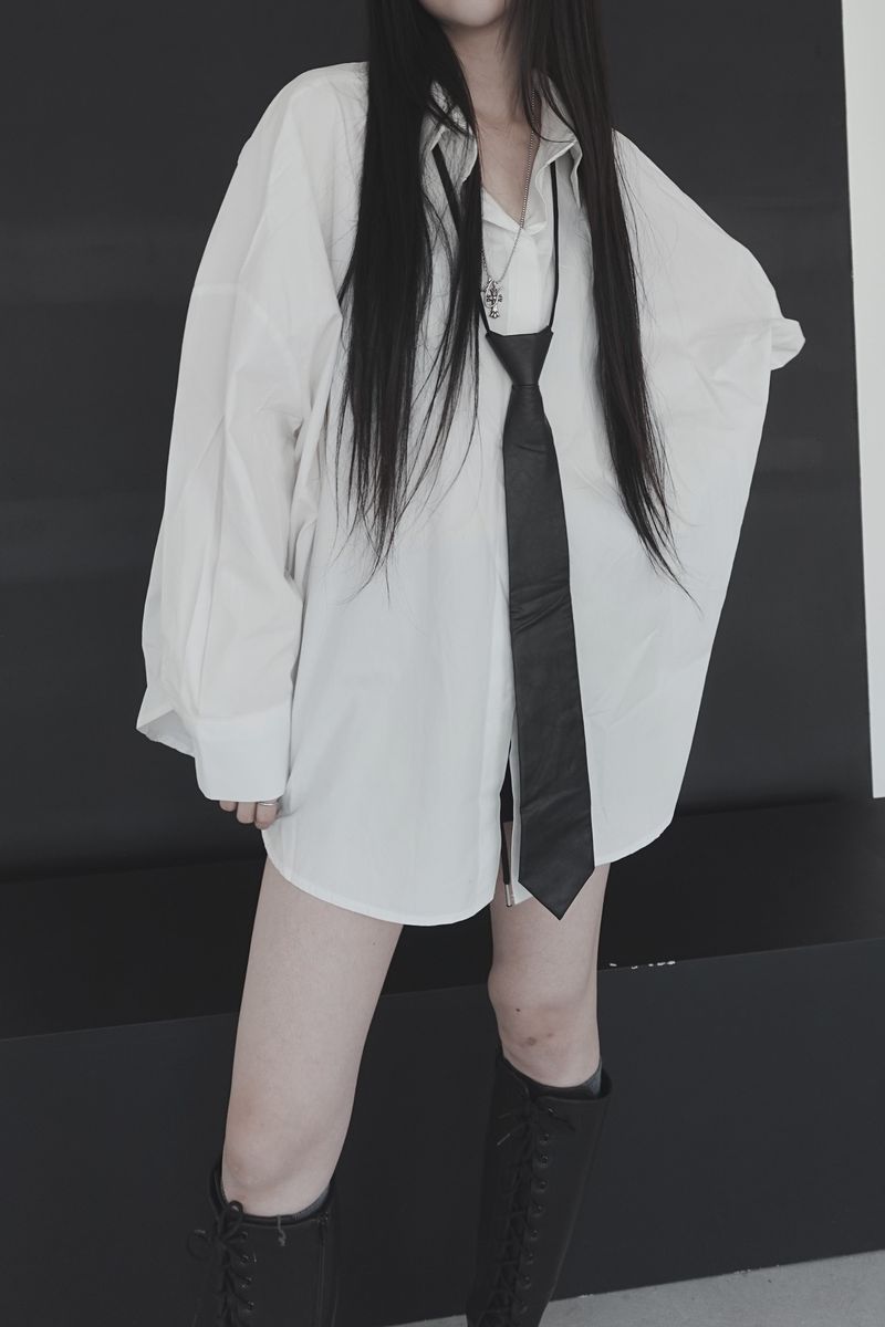 basic overfit shirt