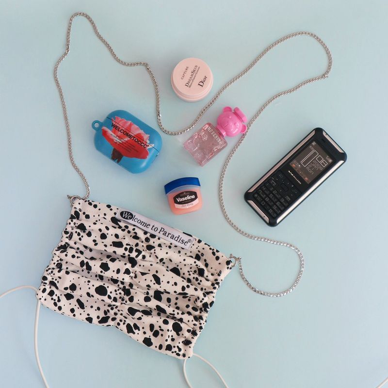 welcometoccc（ウェルカムシーシーシー）の「mimi bag (Milk Cow) + silver chain （Bags）」