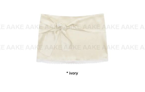 STRAP LACE MINI SKIRT