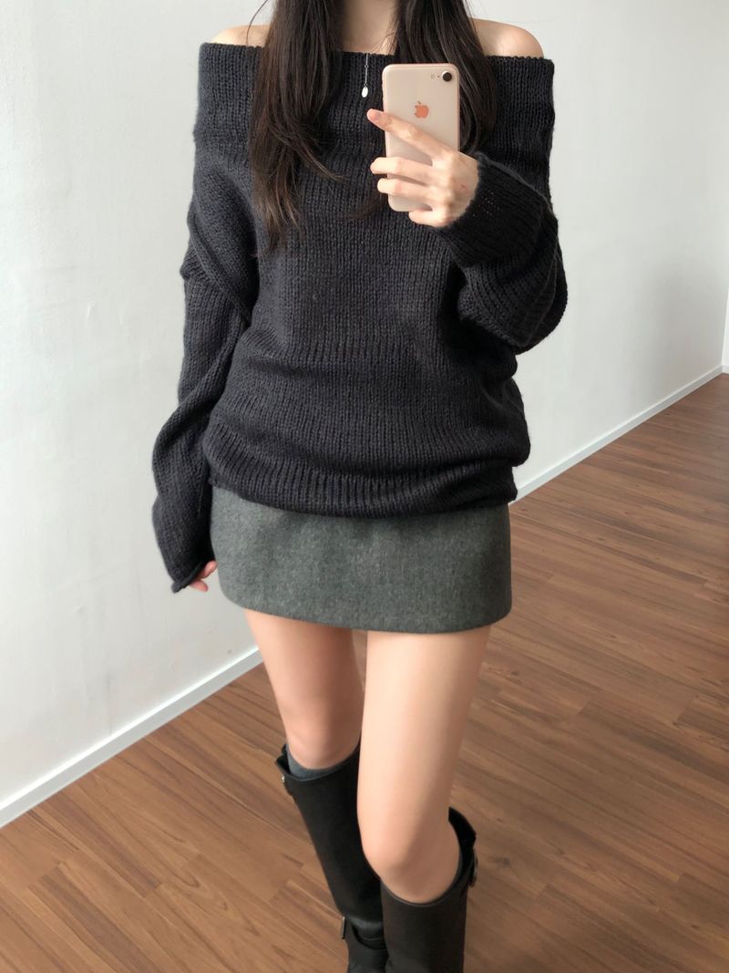 Lev wool mini skirt (2 colors)