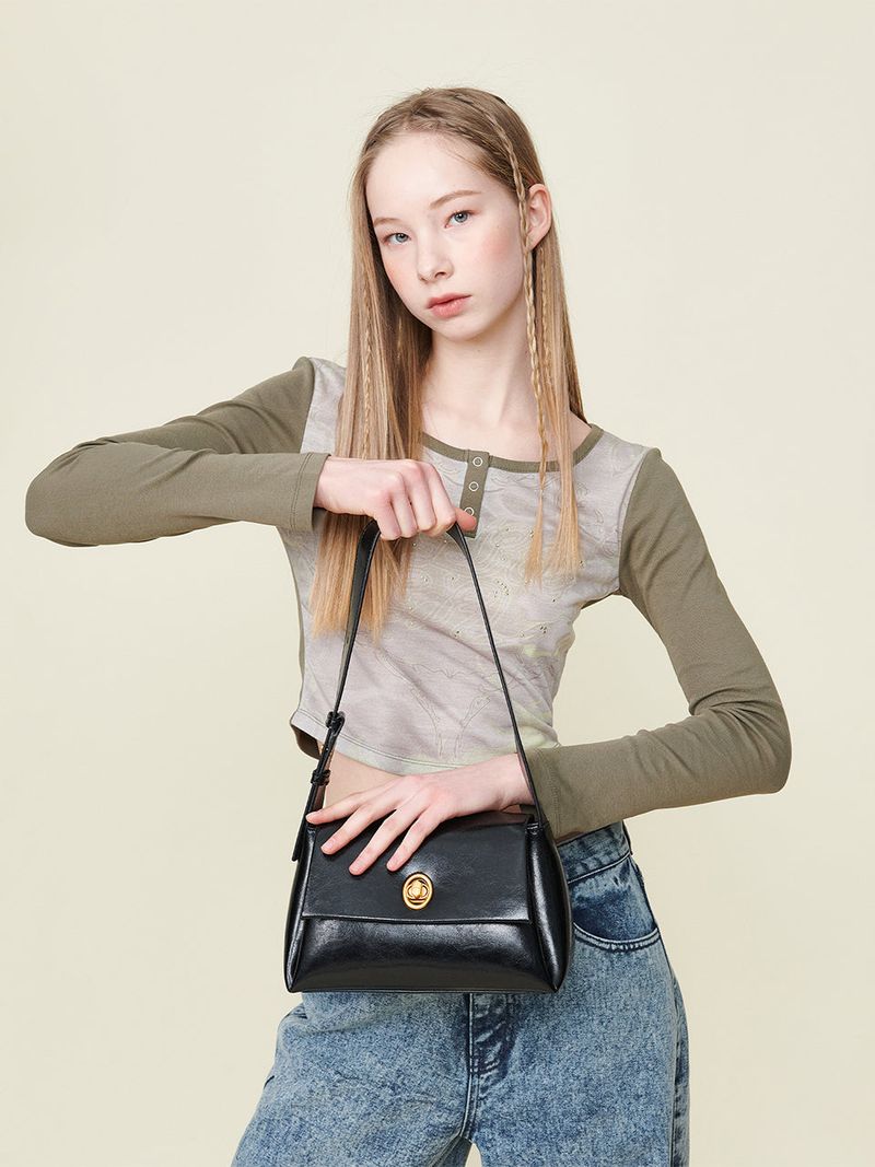 Egg Lock Shoulder