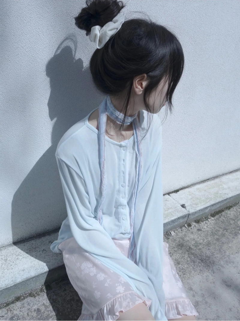 powder scarf