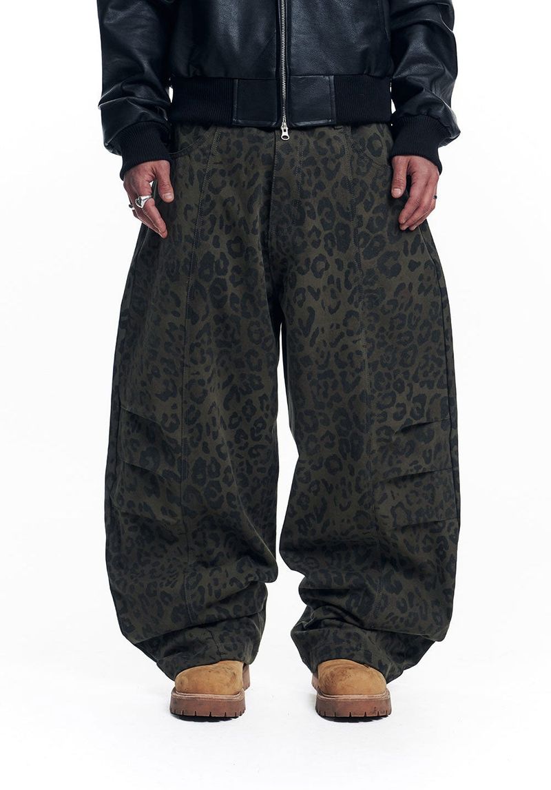 Curved Leopard Pants - Khaki