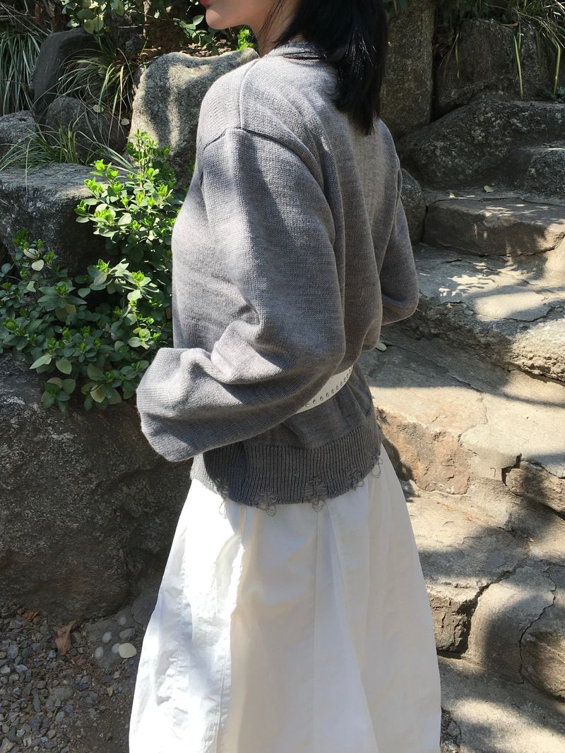 Peak Damage Crop Cardigan (4c)