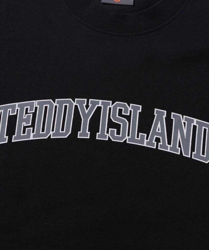 Arch Logo Long-Sleeve black