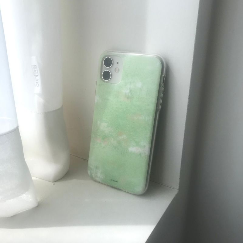 jjehouse（ジェイジェイハウス）の「くすみグリーンスマホケース（スマホグッズ/小物）」