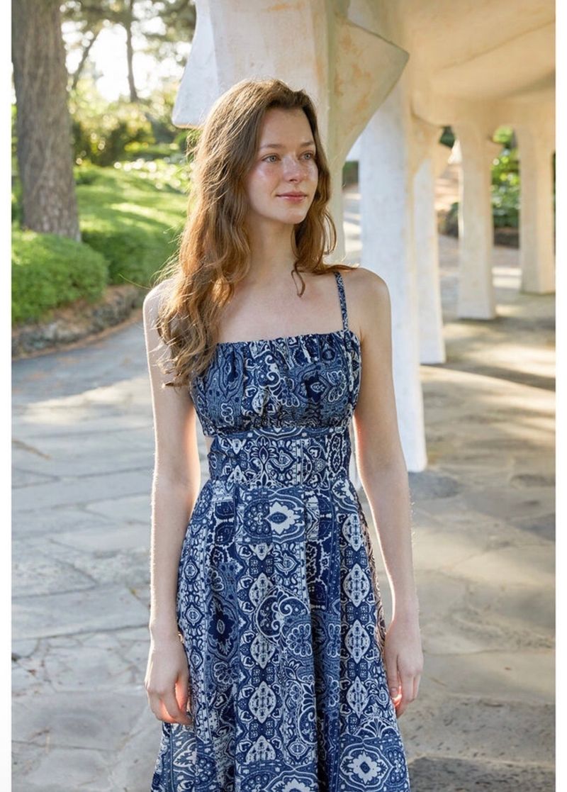 VALLO DE NERA（ベロディネラ）の「Eloise Dress Navy（Dresses）」