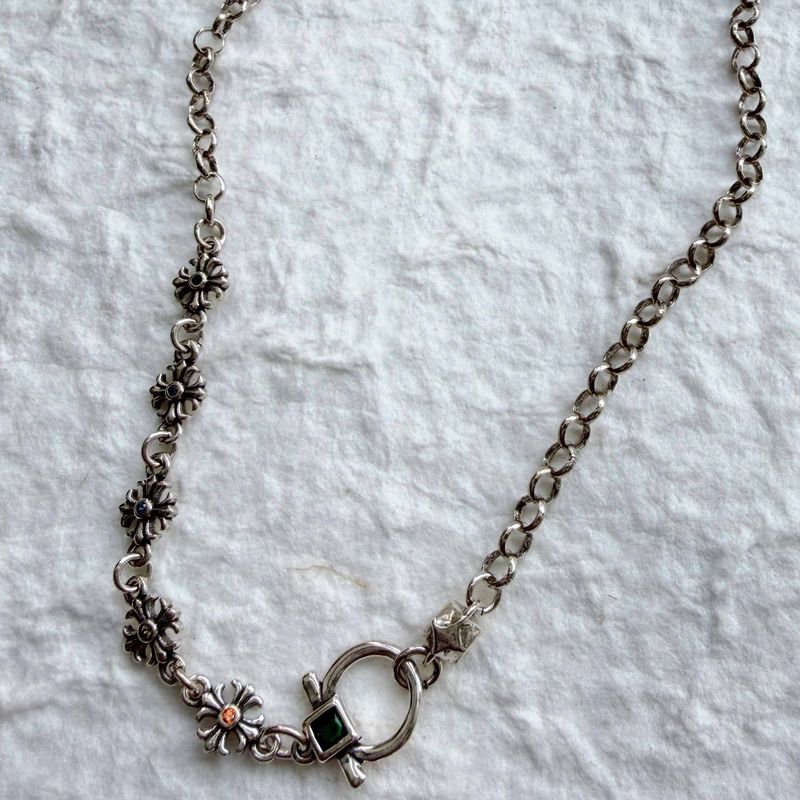 Petal Sequence Necklace