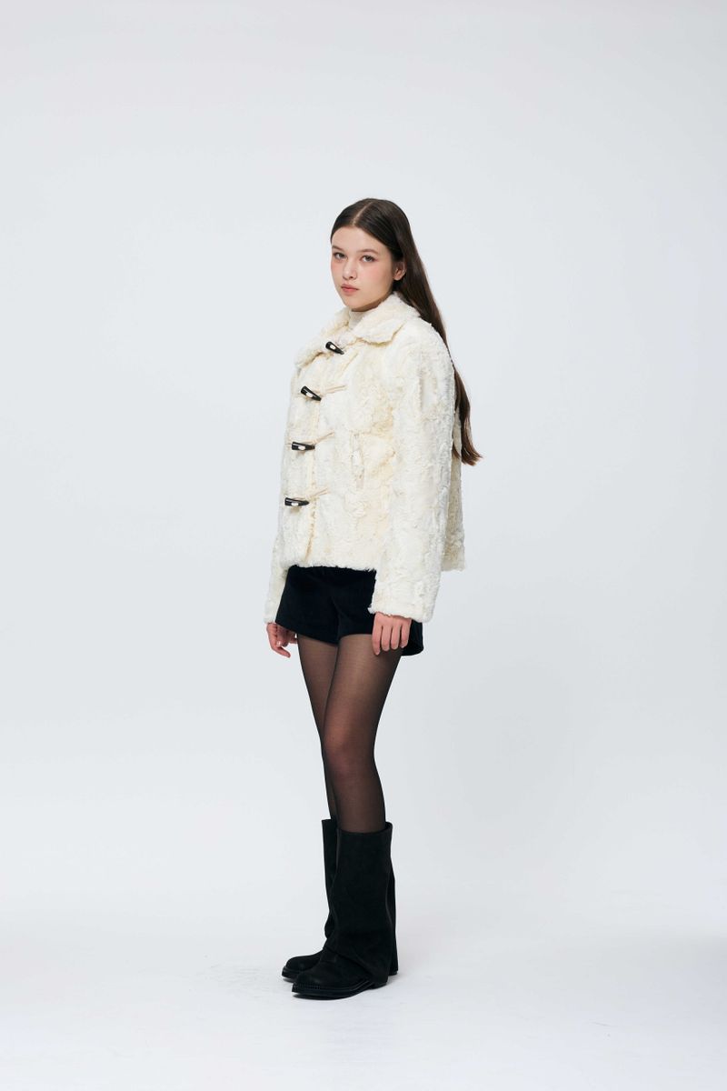 COZY FUR JACKET / WHITE