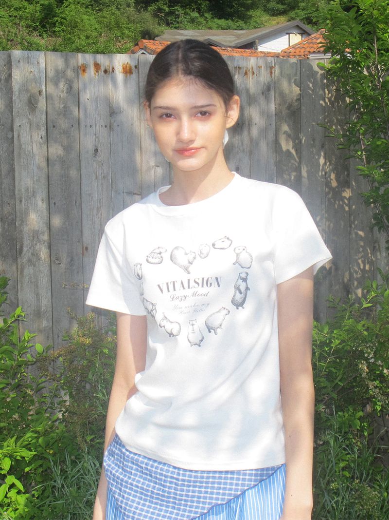 VITALSIGN(バイタルサイン)の「Capybara Heart T-shirt(Tops)」