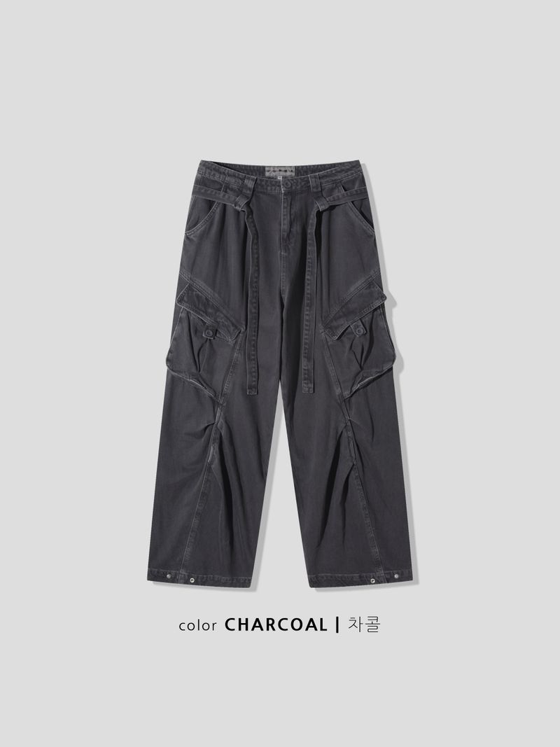 Layer Strap Cargo Pants
