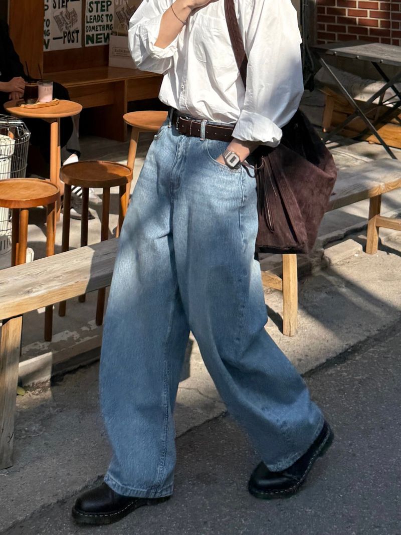 Indigo curved denim pants