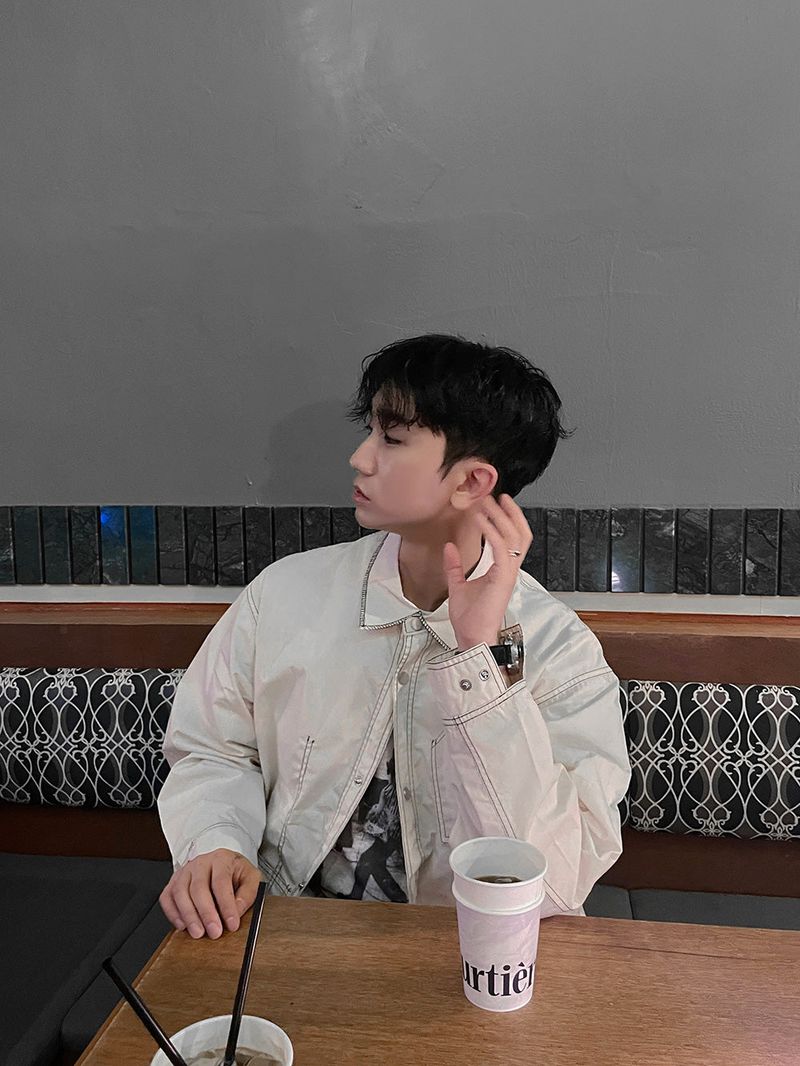 Uno Stitch Spring Jacket (2color)