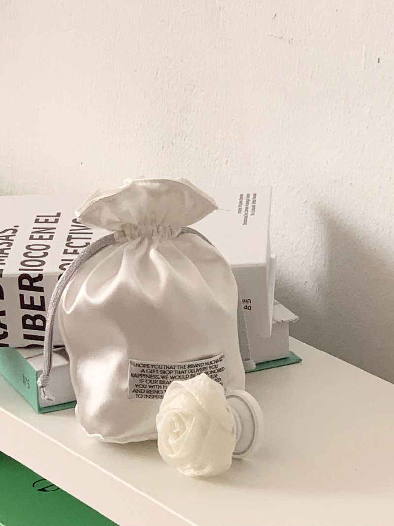 hucha compact logo pouch
