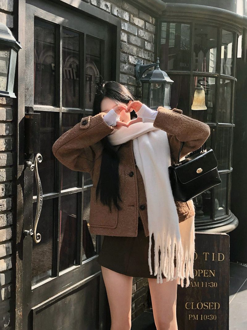 [BELLIDE MADE] fluffy wool collar short coat