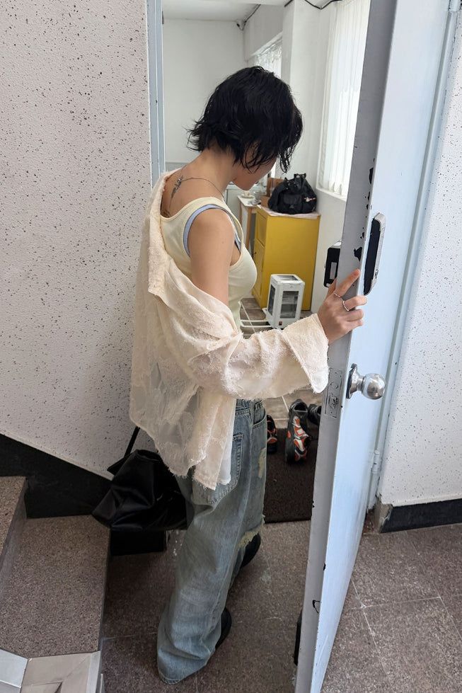 FEATHERY LACE SHIRT