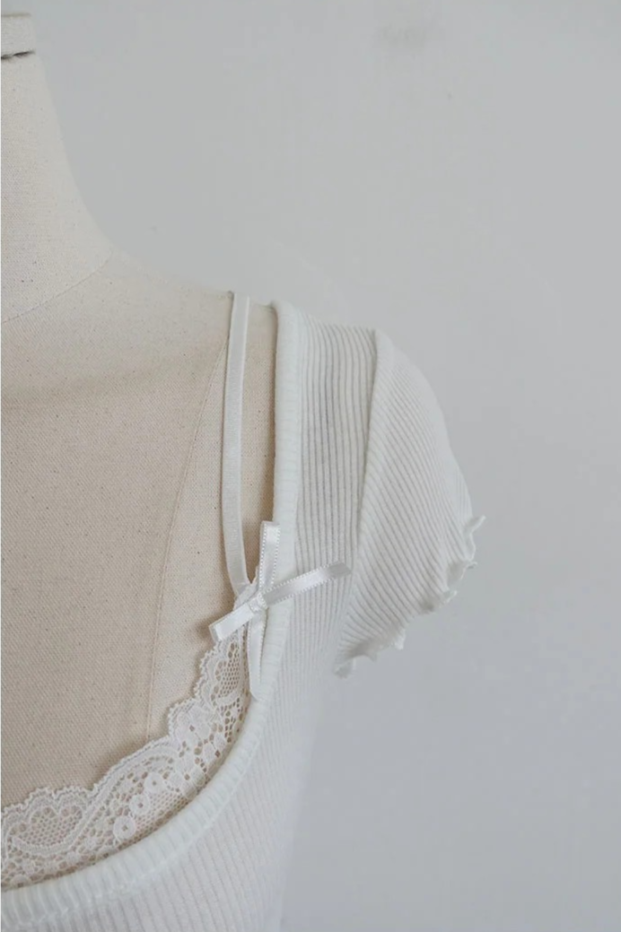 RUFFLE-TRIM RIBBED BABY TEE (4COLORS!)