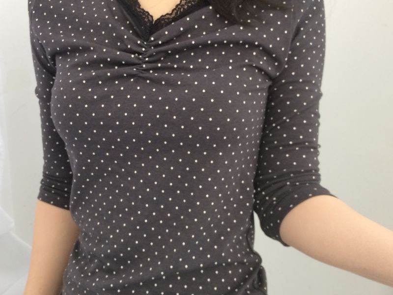Lace V-Shirring Dot Top