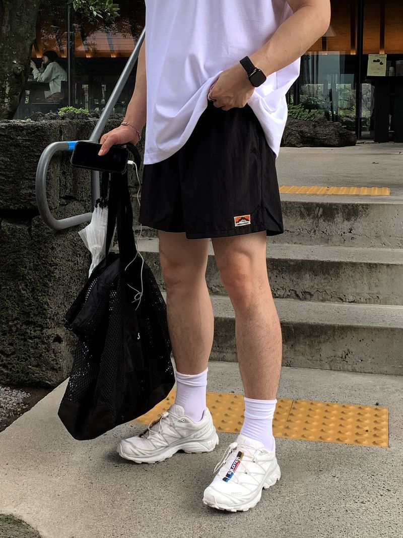 LOOKPLE（ルックプル）の「Look Kuiper Wappen Lightweight Nylon Banding Shorts（Pants）」