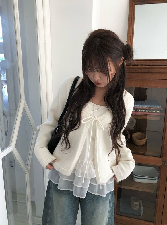 anyonemore（エニーワンモアー）の「Kwan Frill Sleeveless Ribbon Cardigan Set（Tops）」