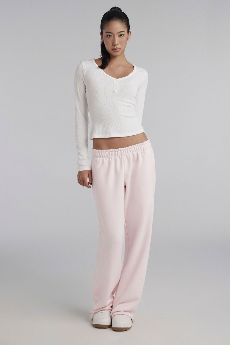 Kleesier(クリーシーア)の「Cloud Cozy Lace Henley Top, White(Tops)」
