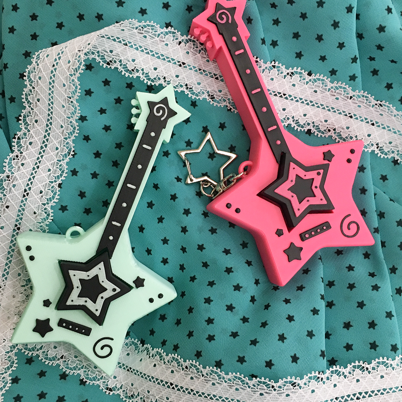 【MADE】 Rockstar Clicker Keyring