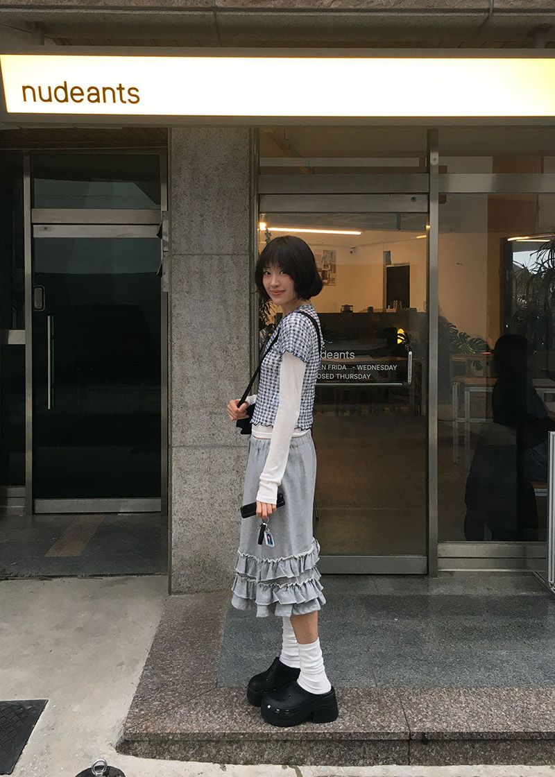 FRILL MIDI SKIRT