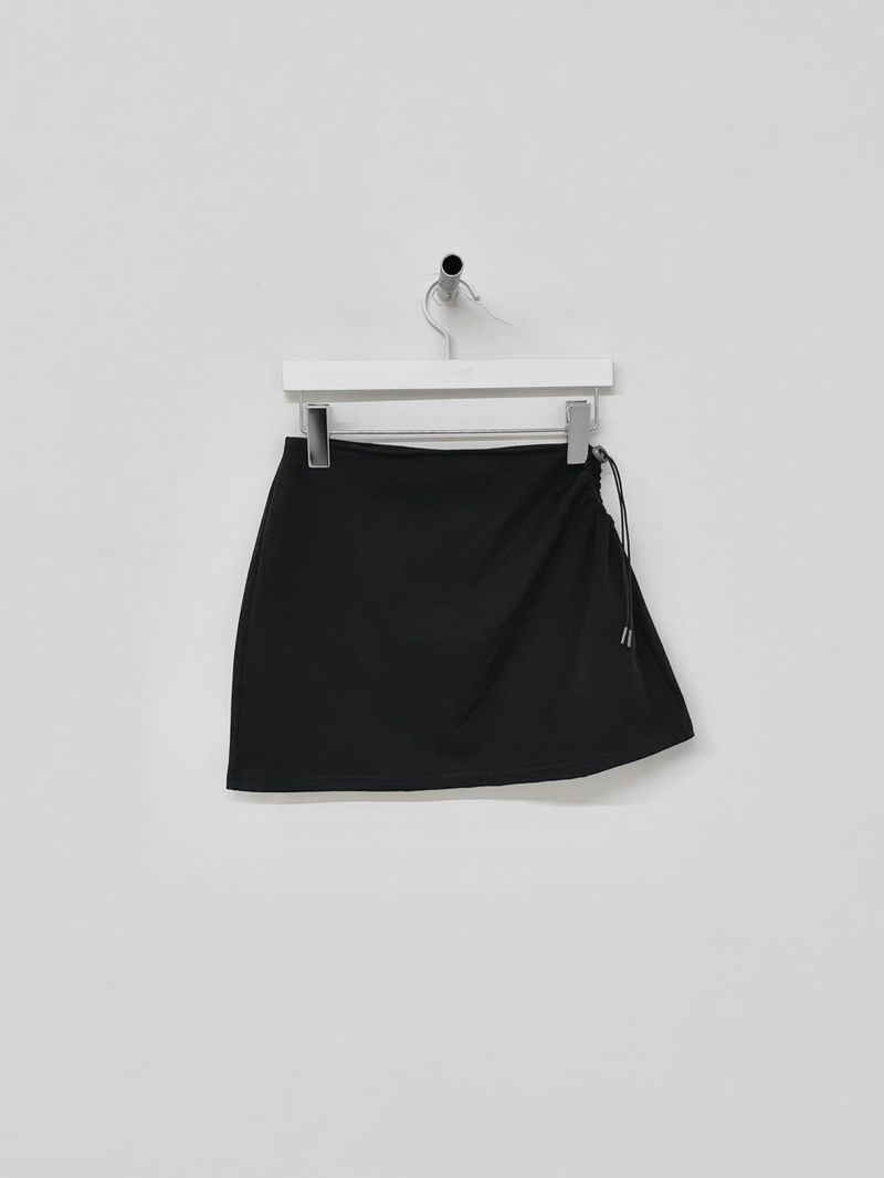 CUT OUT MINI SKIRT