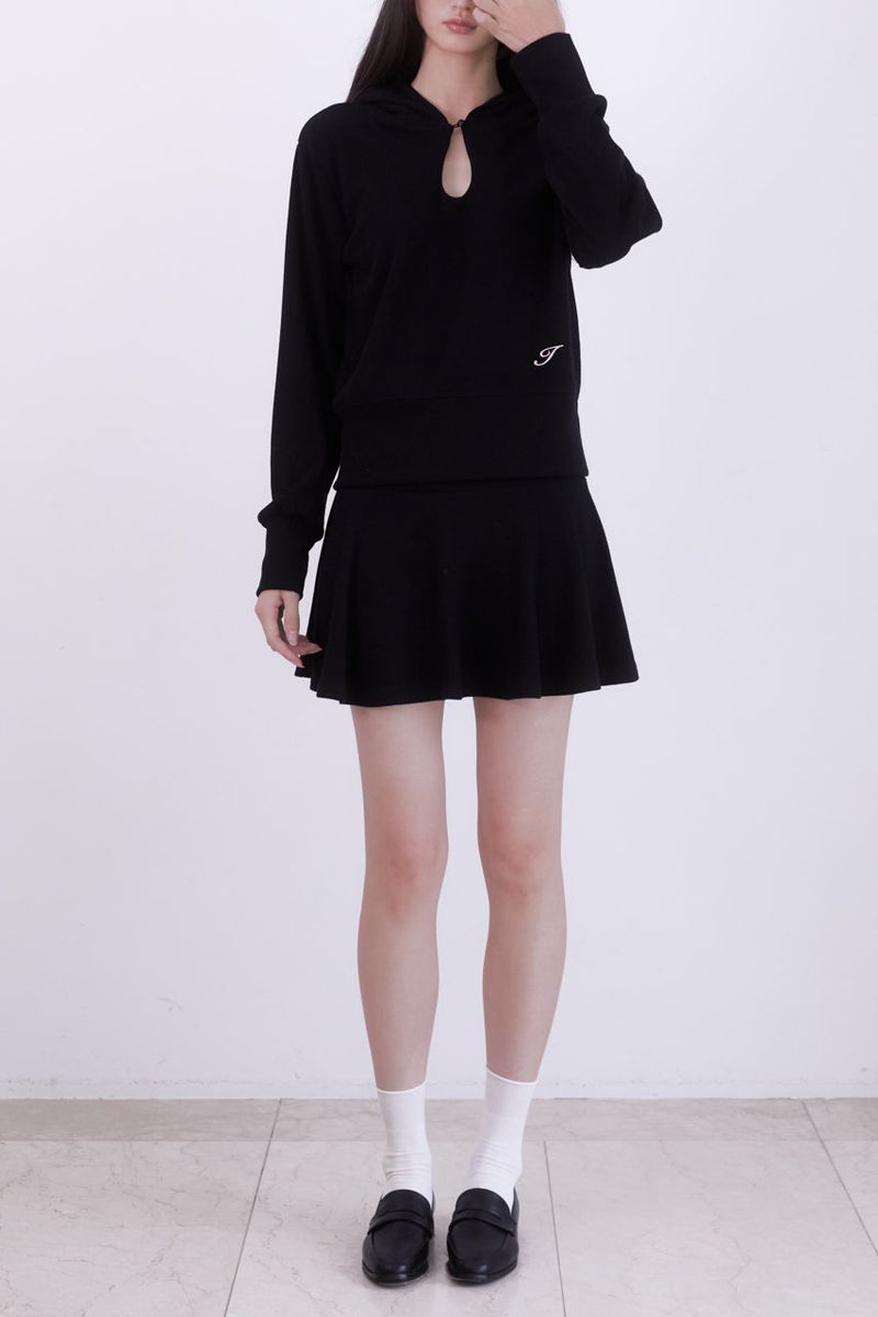 Classic Cut-out Crop Hood Top (BLACK)