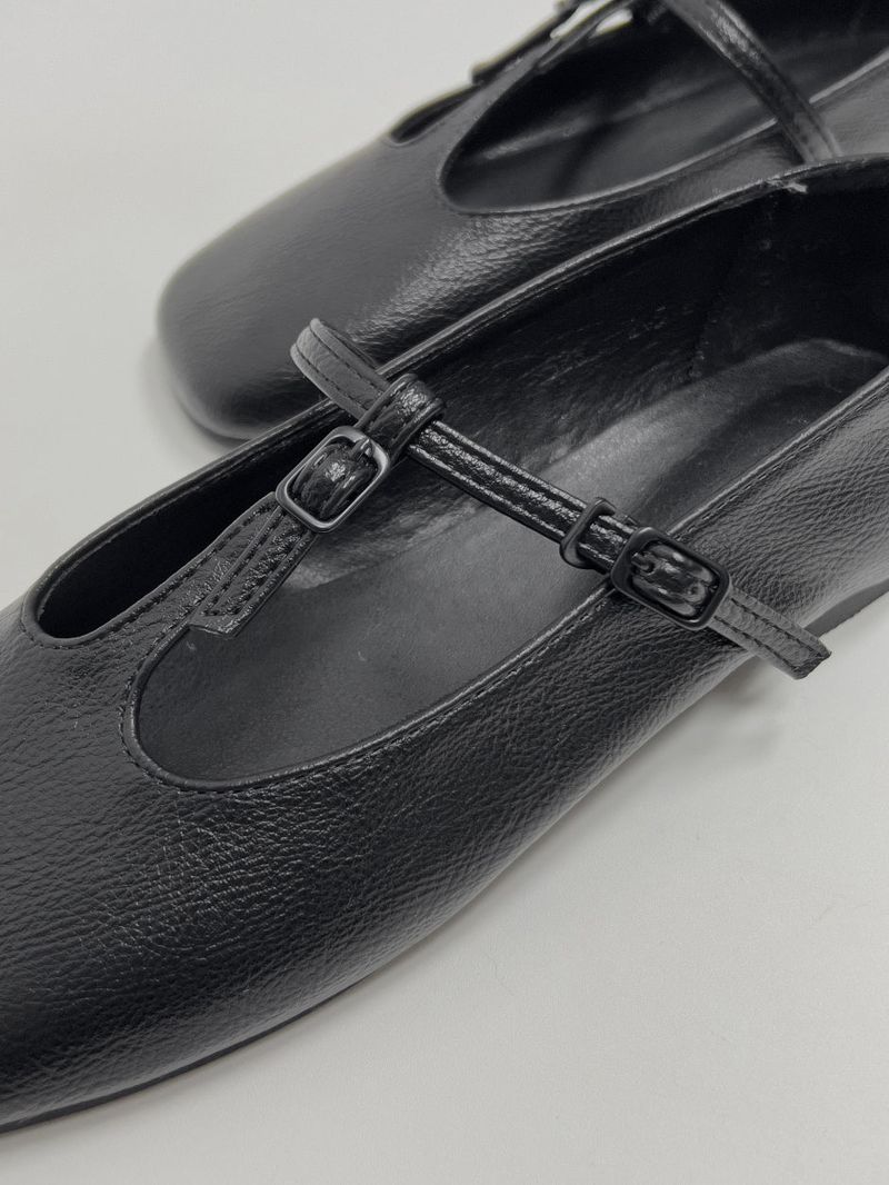 Cross square toe flat shoes