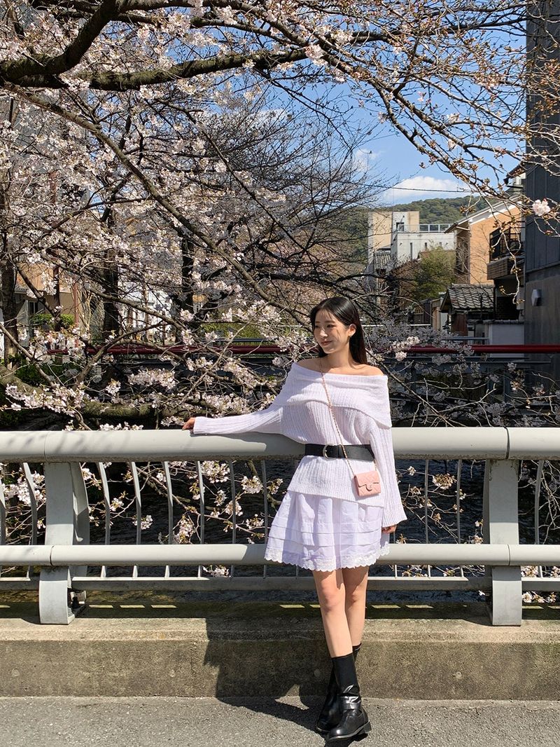 [MADE] Epo Lace Mini Skirt