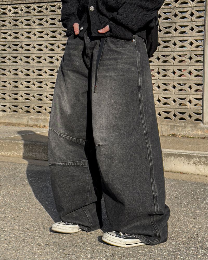 Serin Curved Balloon Denim Pants